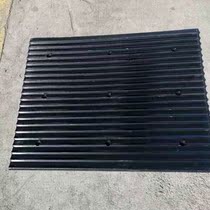 2021r Rubber noise reduction plate underground garage entrance and exit ramp anti-noise reduction with anti-slip shock absorbing buffer downhill