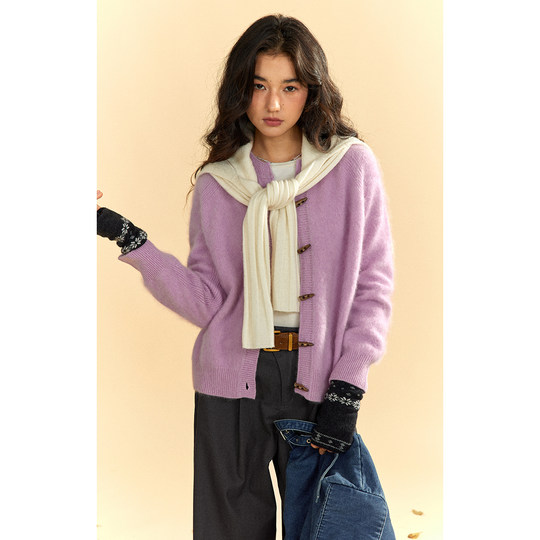 solighter法式羊绒牛角扣v领针织开衫女秋冬2025新款显瘦毛衣外套