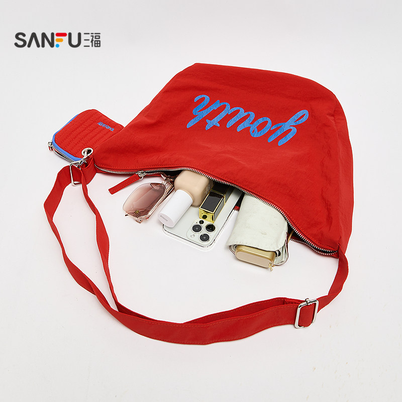 Sanfu shoulder bag autumn urban sports Korean nylon bag contrasting color sub-mother dumpling bag women's bag 528709