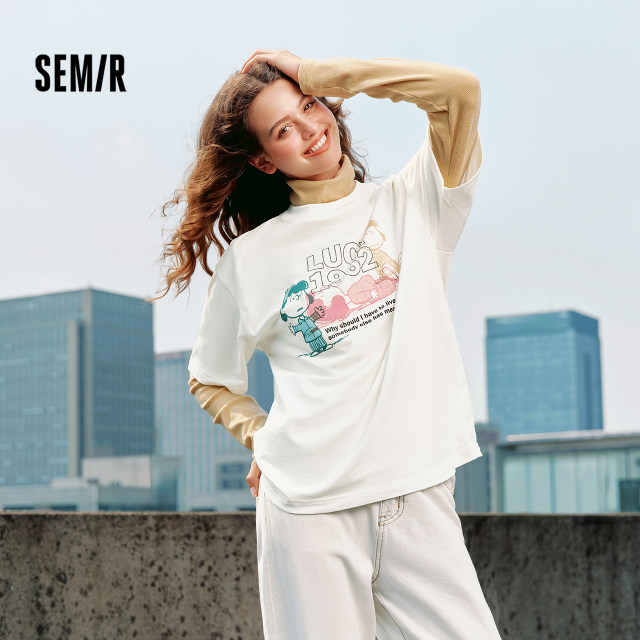 ຊຸດ Snoopy Semir ເສື້ອຍືດແຂນສັ້ນພິມອອກສໍາລັບແມ່ຍິງ