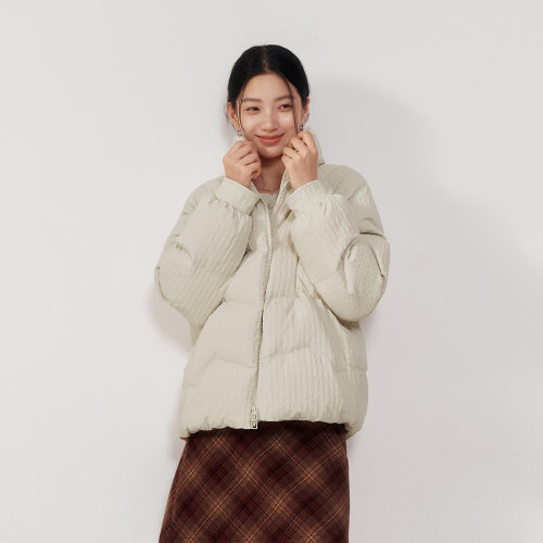 森马羽绒服女冬季肌理提花插肩袖宽松80绒子2025新款温柔小众上衣 - 图1