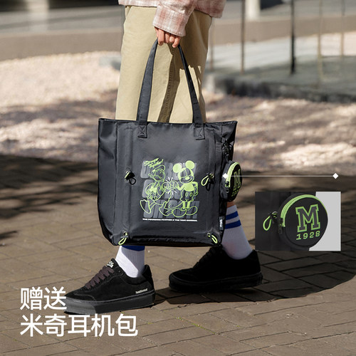 森马托特袋男迪士尼联名2025新款大容量单肩包卡通印花手提包情侣 - 图2
