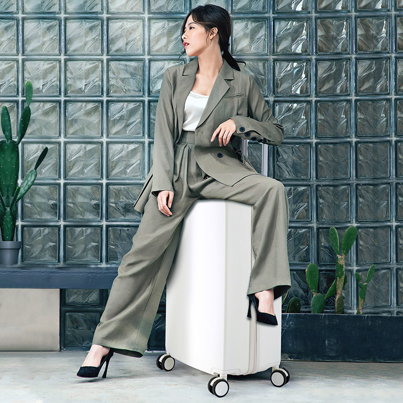 糖果色高颜值女学生网红男登机箱 米兰站箱包旅行箱