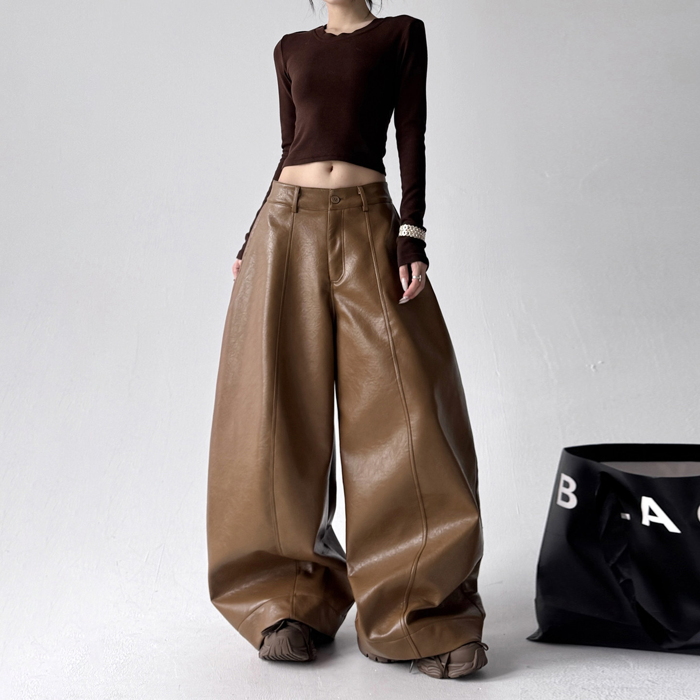 原创设计皮裤女2025秋冬新款潮流高腰百搭显瘦宽松阔腿pu皮休闲裤,淘宝优惠券,粉丝福利购,淘宝优惠卷