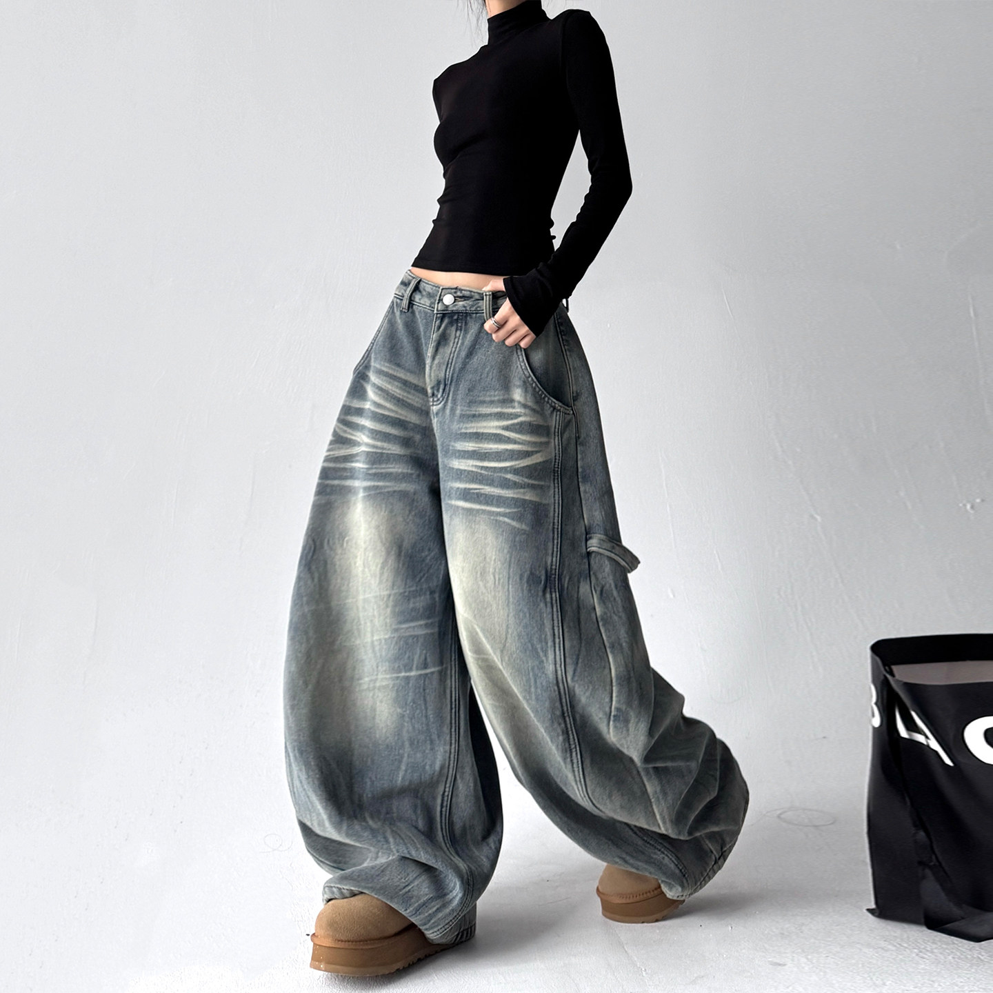 水洗做旧猫须弯刀牛仔裤高街口袋刺绣裤子潮牌宽松阔腿拖地裤,淘宝优惠券,粉丝福利购,淘宝优惠卷