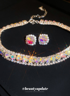 彩色镶钻方形项链套装简约轻奢风