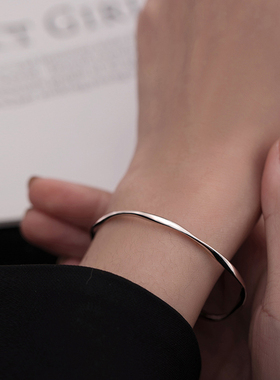 s925纯银莫比乌斯手镯小众设计感