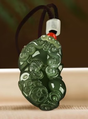 和田色玉招财貔貅吊坠男女款背钱霸王貔貅项链情侣玉石挂件百搭