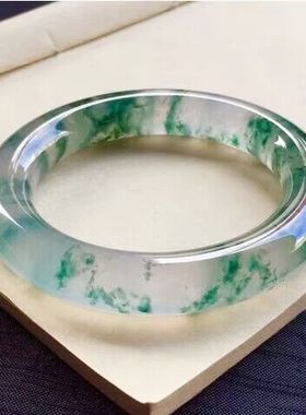 天然缅甸翡翠色冰种圆条手镯
