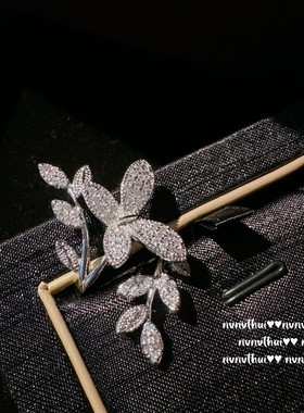 璀璨西洋丁香花闪耀气质名媛水钻女戒 富贵花镀18K金花藤锆石戒指