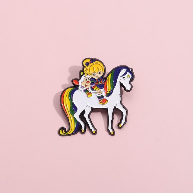 Rainbow Fairy ແລະ Brooch ຫມູ່ຂອງນາງ