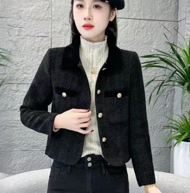 今年流行的漂亮小个子短款红色小香风保暖加厚外套女秋冬2025新款,淘宝优惠券,粉丝福利购,淘宝优惠卷