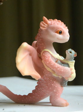 创意可爱卡通小龙摆件恐龙公仔树脂仿真动物送男女生朋友生日礼物