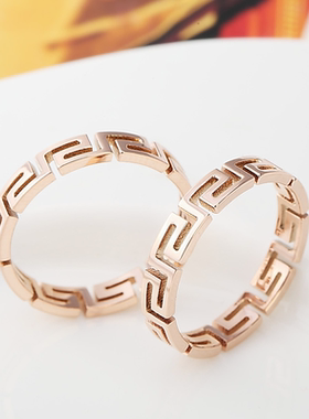 爱依依时尚钛钢镂空戒指女尾戒