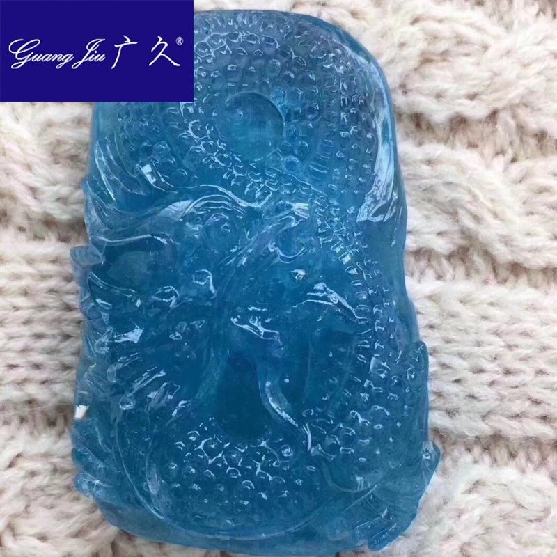 广久天然海蓝宝龙雕刻颜色漂亮吊坠 广久项坠/吊坠