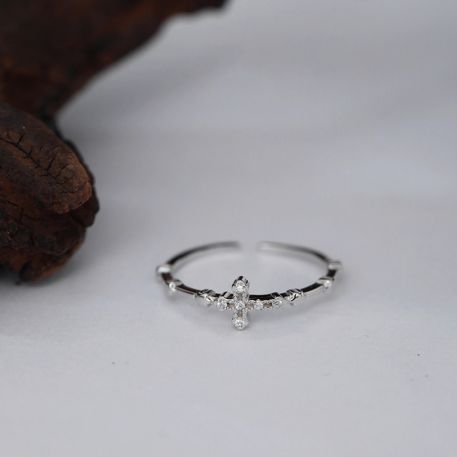 Celebrity style titanium steel cross ring