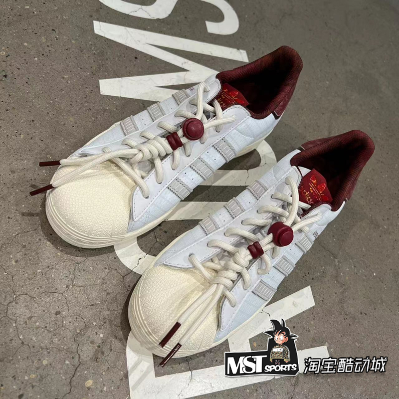 Adidas三叶草SUPERSTAR兔年CNY新年贝壳头男女系带运动板鞋IF2577-图1