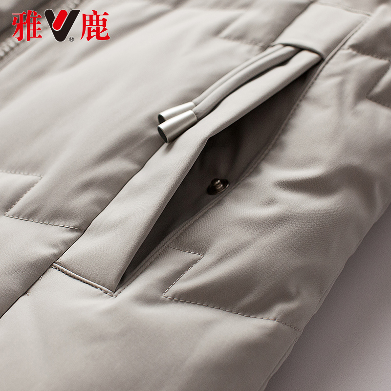 雅鹿官方旗舰店大狐狸毛领羽绒服女中长款 冬新款连帽时尚外套 2021 雅鹿官方旗舰店大狐狸毛领羽绒服女中长款 冬新款连帽时尚外套 2021