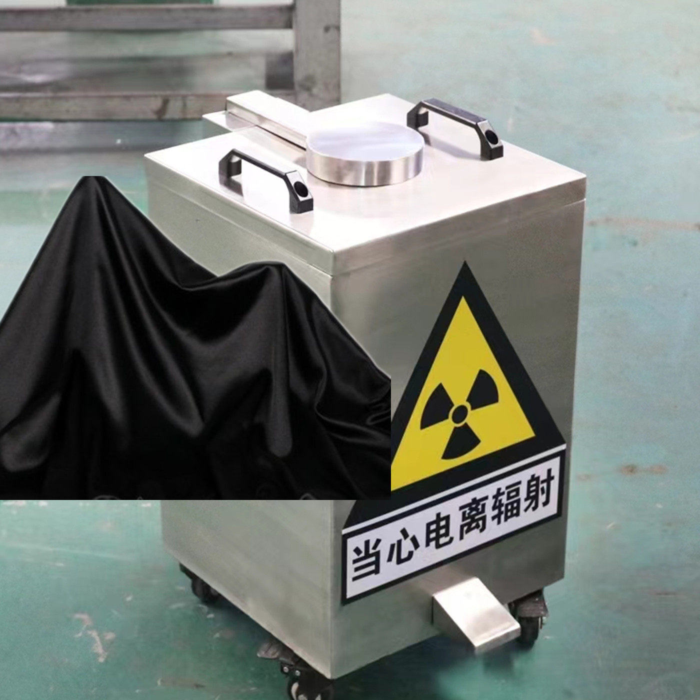 Anti-ionizing radiation cloth UV machine to block UV rays