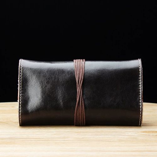 Старый рулон с коровьем кожи -типа -ковш кожа