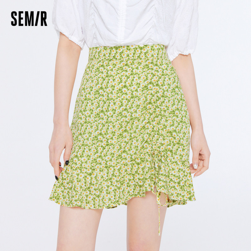  森马outlets店半身裙