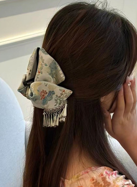 新中式什锦银铃流苏发夹三角抓夹