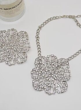 合金女镂空花朵闪钻项链锁骨链