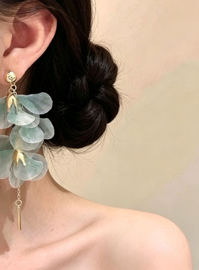 超仙渐变绿色花瓣流苏耳环长款女