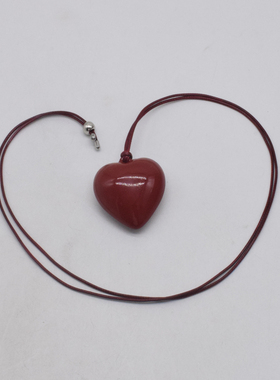 树脂皮绳女式爱心项链
