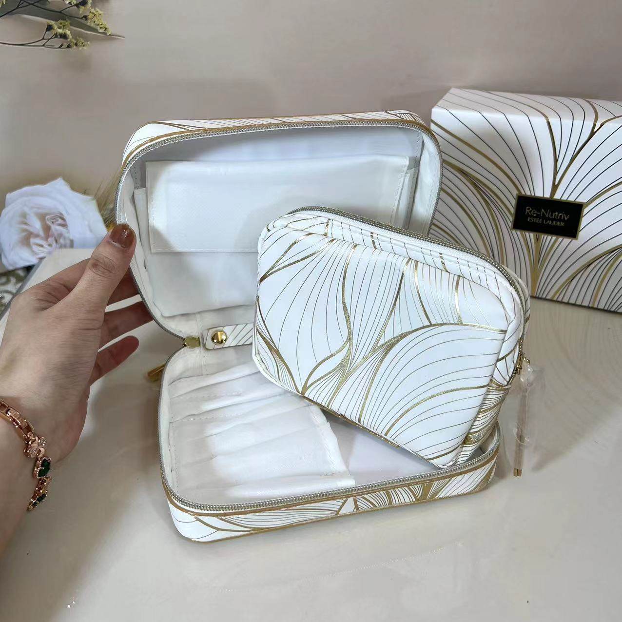 雅诗兰黛专柜 白金奢宠PU化妆包 子母包礼盒装便捷简约收纳包,淘宝优惠券,粉丝福利购,淘宝优惠卷