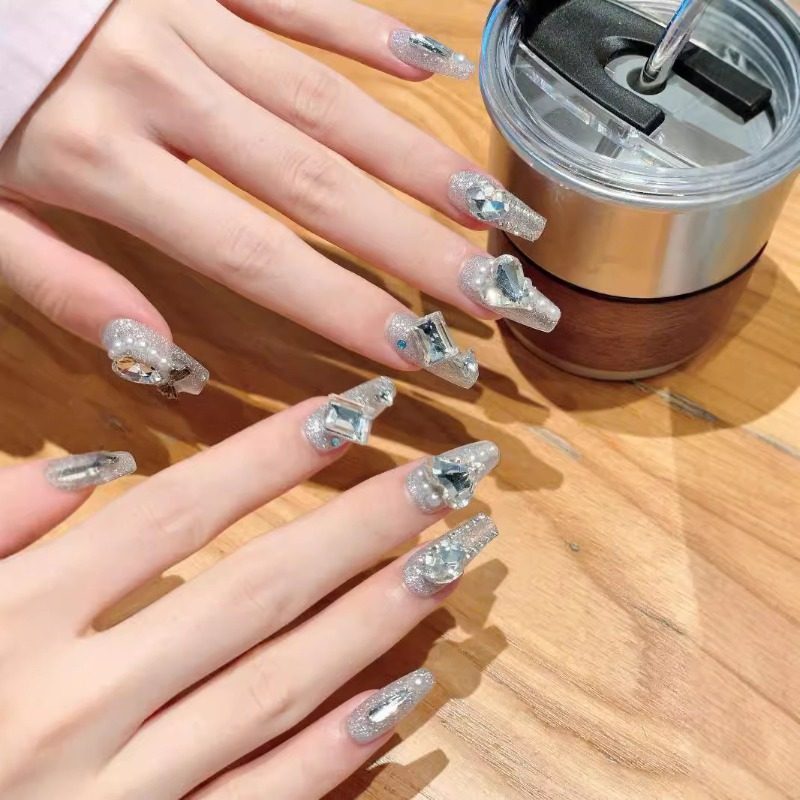 银色山泉新款纯手工穿戴甲片高级感夏季精品美甲贴片爆闪满钻,淘宝优惠券,粉丝福利购,淘宝优惠卷