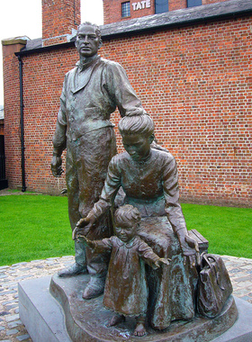 玻璃钢铸铜西方情侣人物雕塑