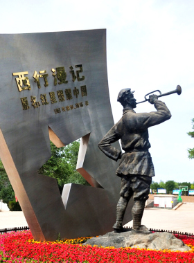 玻璃钢铸铜吹号角军人雕塑