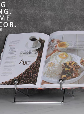 样板间大平层厨房面包擀面杖面粉