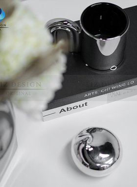 轻奢样板房间客厅餐厅现代轻奢摆件桌面软装电镀花器干花花艺组合