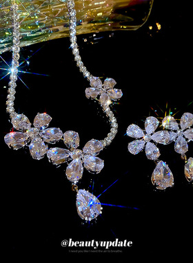 流彩花朵锆石项链设计感轻奢时尚锁骨链气质高级感饰品女跨境新款