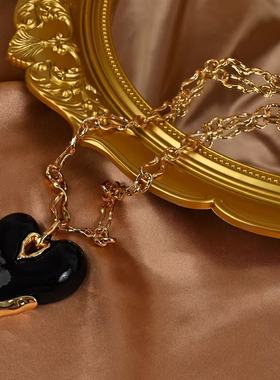 鬼才款红色复古爱心项链高级感时尚精致百搭锁骨链配饰