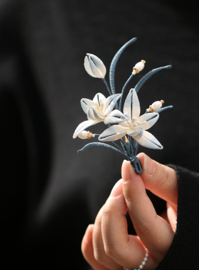 白玉兰花缠花胸针高级感超仙胸花
