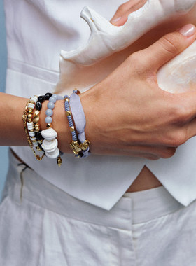 Tender Voyage度假系列蓝色系天然石贝壳吊坠丝带编绳叠搭手链