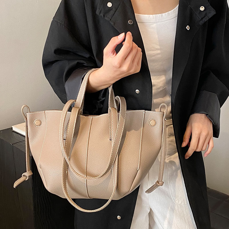 简约百搭通勤手提包高级感时尚单肩包包女2025秋季新款复古腋下包,淘宝优惠券,粉丝福利购,淘宝优惠卷