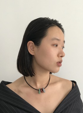 三环路椭圆天然石皮绳项链