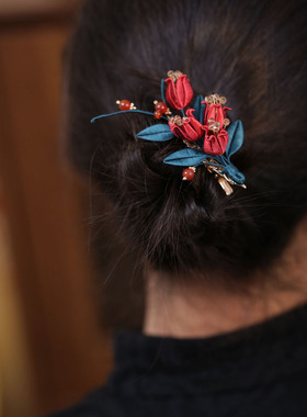 中式红色缠花铃兰花发夹结婚发饰