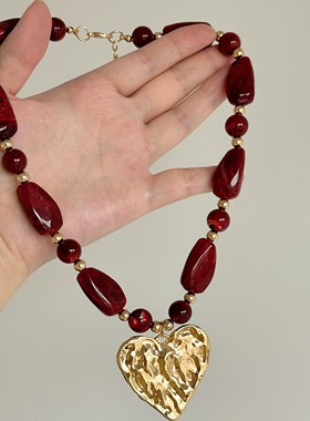 中古vintage复古金色爱心串珠项链新款小众精致高级感锁骨链颈链