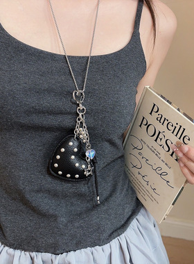 2025新款黑色皮质爱心包包吊坠项链女时尚气质小众高级感毛衣链