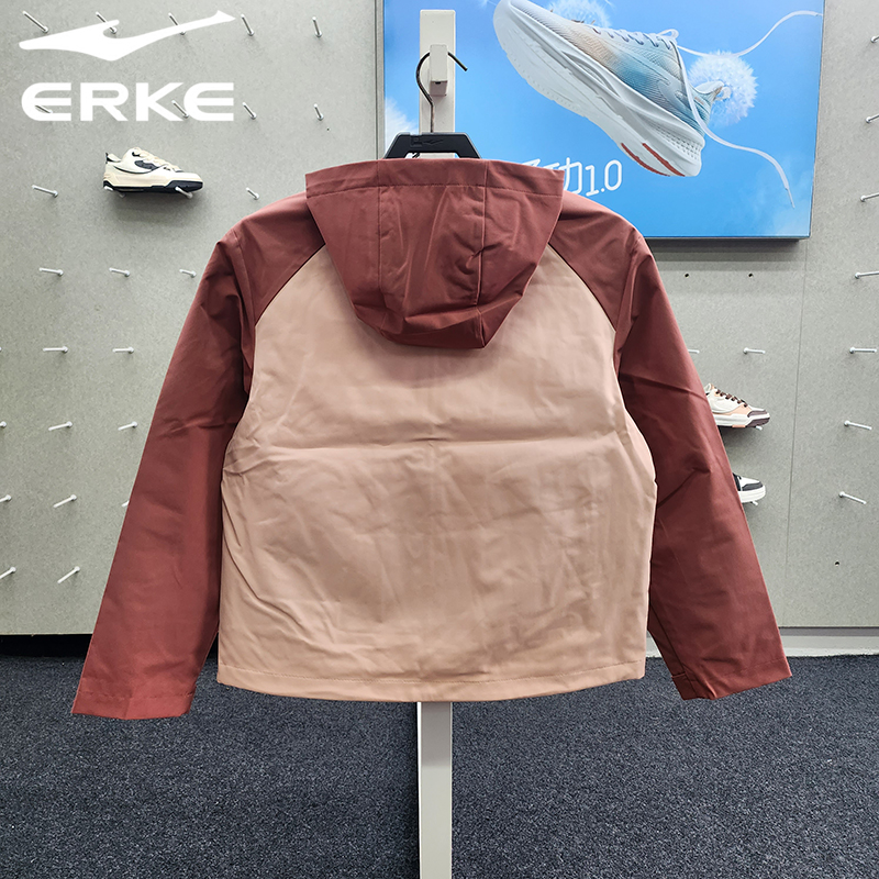 鸿星尔克2025秋季新品女士连帽运动外套百搭舒适风衣12225301029