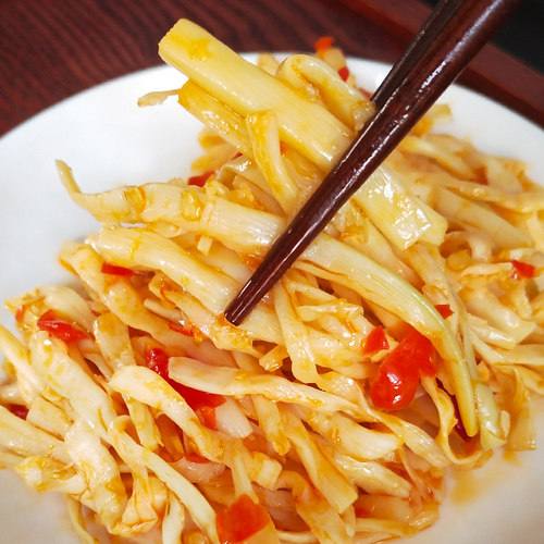 香辣笋丝即食竹笋咸菜下饭菜瓶装开胃菜配粥小菜脆笋辣笋早饭酱菜 - 图1