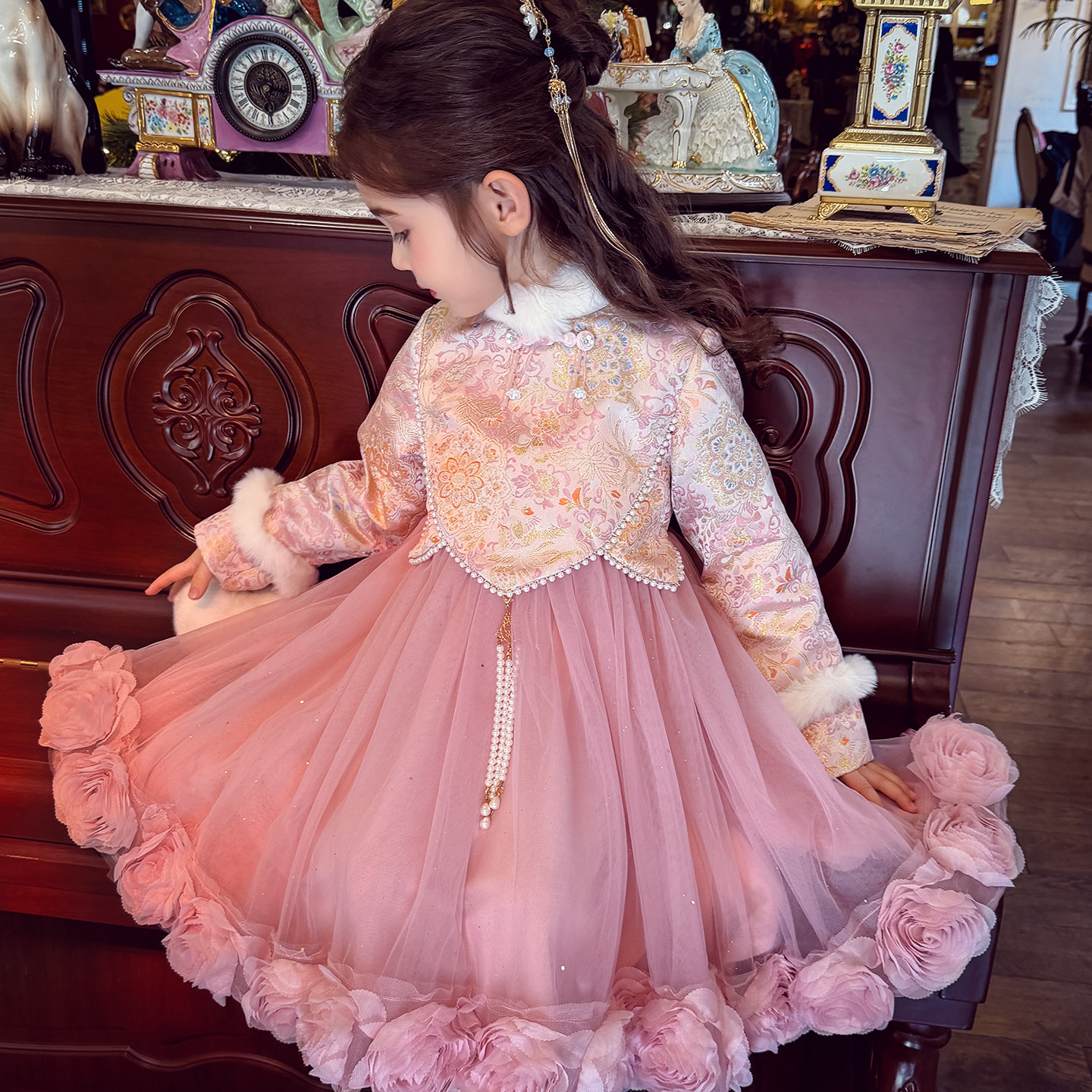 女童连衣裙儿童中国风旗袍拜年服冬装2025新款女孩加绒新年公主裙,淘宝优惠券,粉丝福利购,淘宝优惠卷