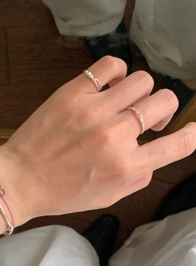 彩虹排钻戒指女时尚简约小众设计感食指戒轻奢高级感精致细圈指环