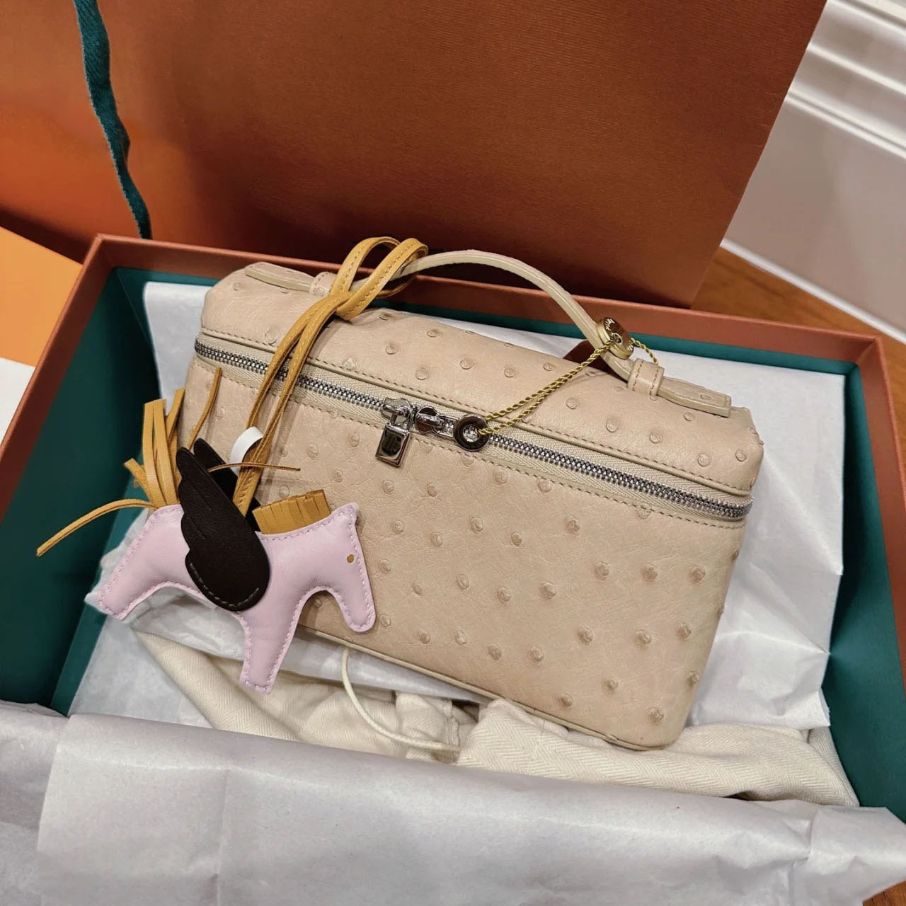  百都森女士包袋