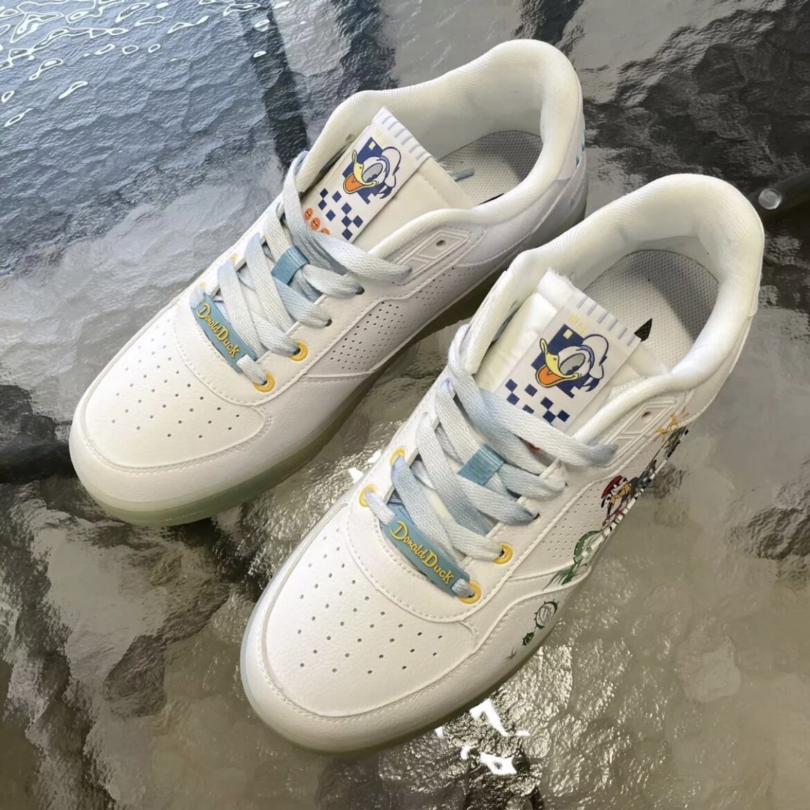 李宁板鞋男鞋迪士尼联名小白鞋轻便情侣果冻鞋白色休闲运动鞋